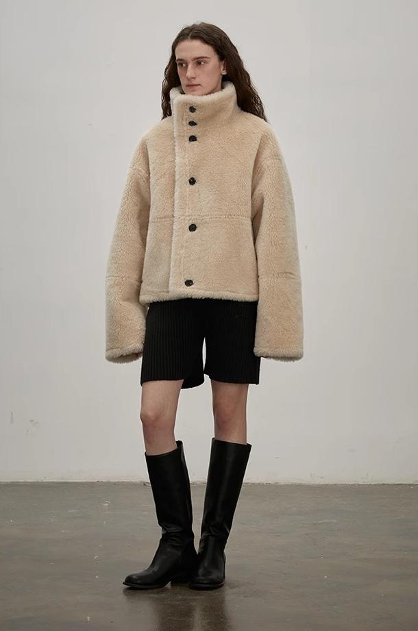 Fireladyfur CERVUS No. 1